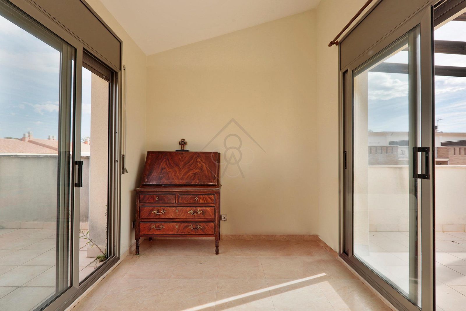 Casa de 4 dormitorios, 3 baños y 126m² en venta en Roda de Berà, El Vendrell - foto 17 de 29