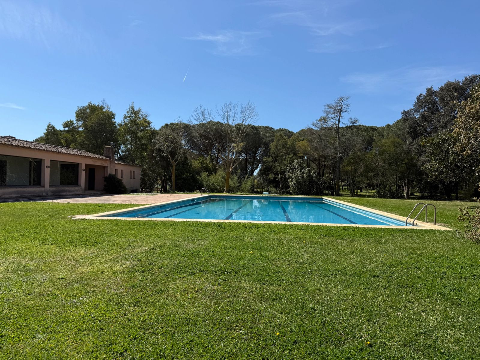 Villa de 6 dormitorios, 6 baños y 1613m² en venta en Mont-ras - foto 16 de 31