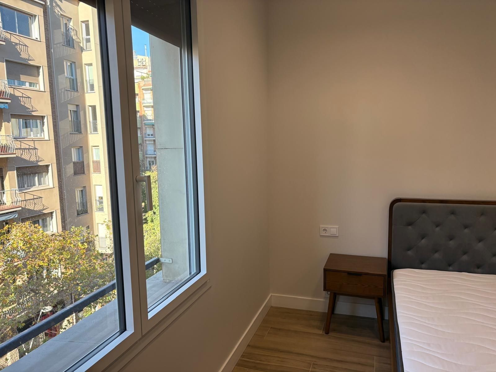 Piso de 4 dormitorios, 2 baños y 140m² en venta en Eixample, Barcelona - foto 16 de 37