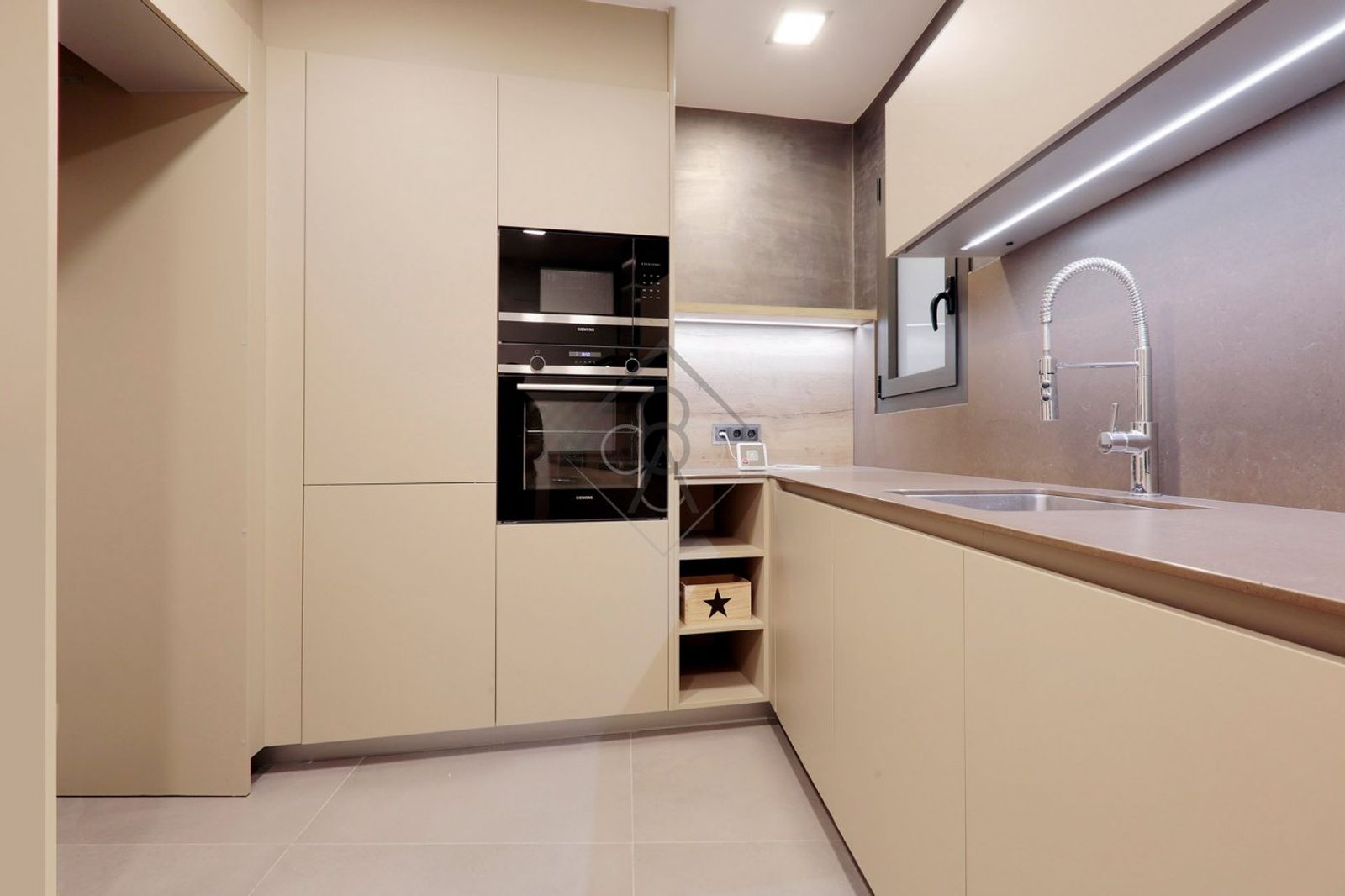 Piso de 4 dormitorios, 2 baños y 148m² en venta en Sant Gervasi, Barcelona - foto 8 de 18