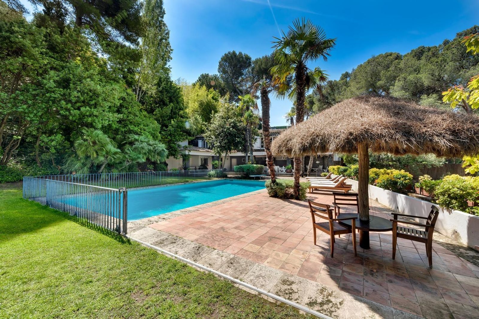 Casa de 6 dormitorios, 6 baños y 450m² en venta en Llafranc, Palafrugell - foto 10 de 50