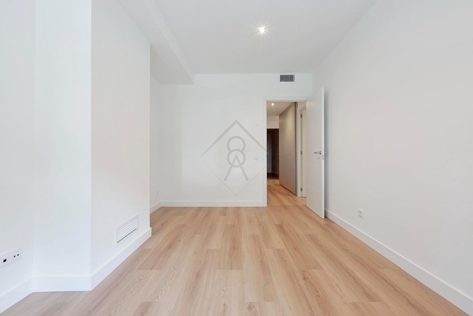 Apartamento de 4 dormitorios, 2 baños y 150m² en venta en Bonanova, Barcelona - foto 27 de 30