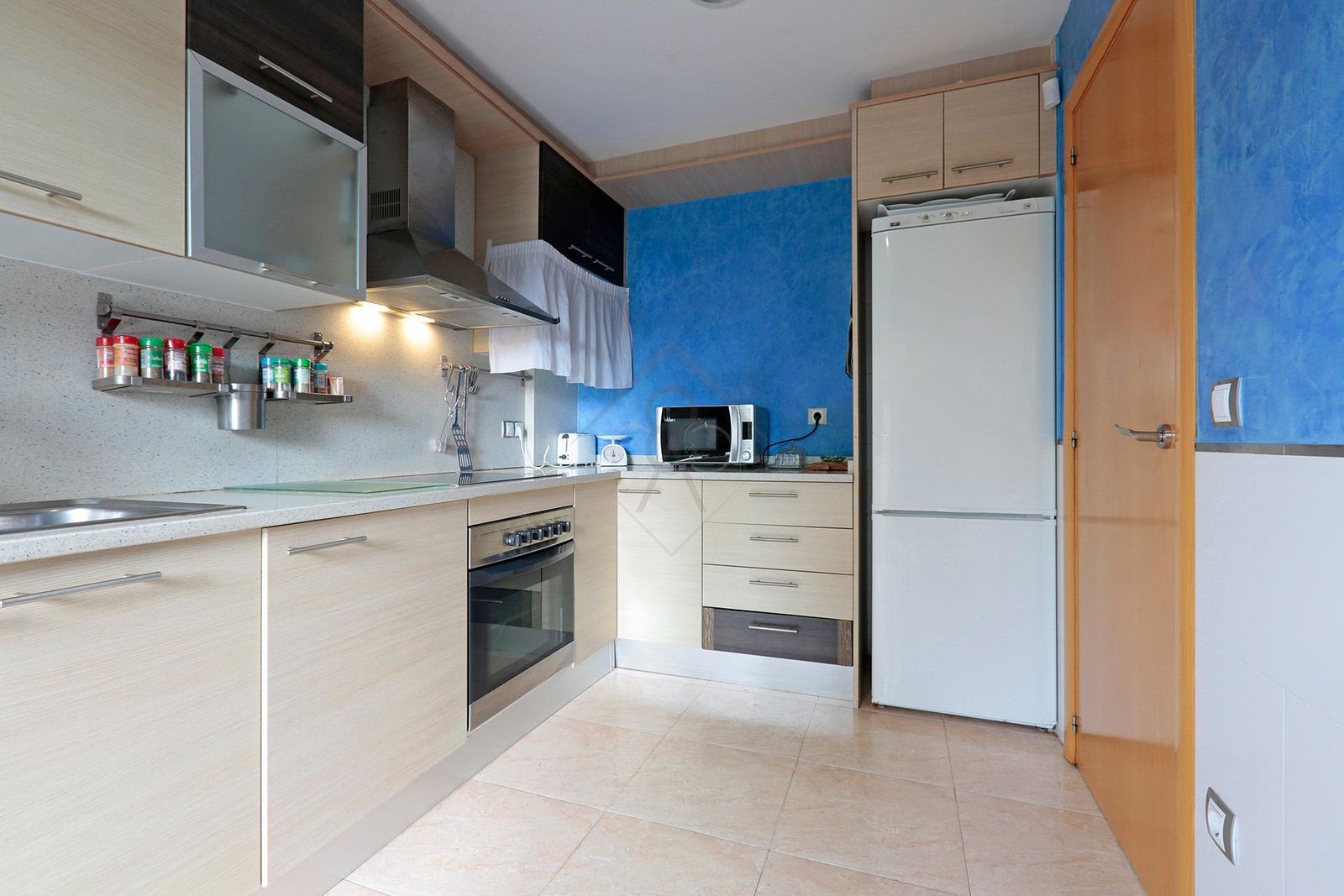 Casa de 4 dormitorios, 3 baños y 126m² en venta en Roda de Berà, El Vendrell - foto 11 de 29