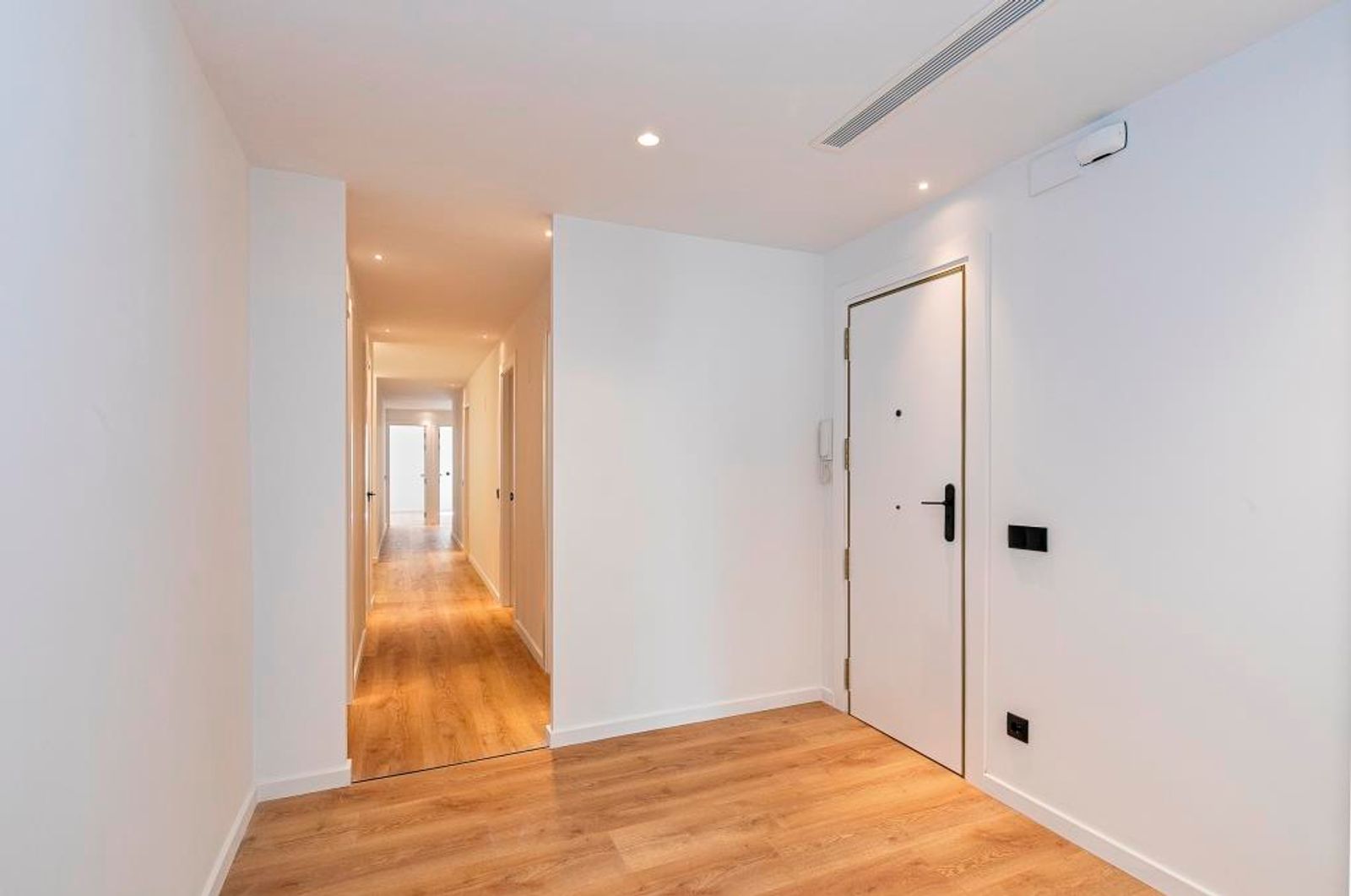 Piso de 4 dormitorios, 2 baños y 152m² en venta en Les Corts, Barcelona - foto 15 de 43