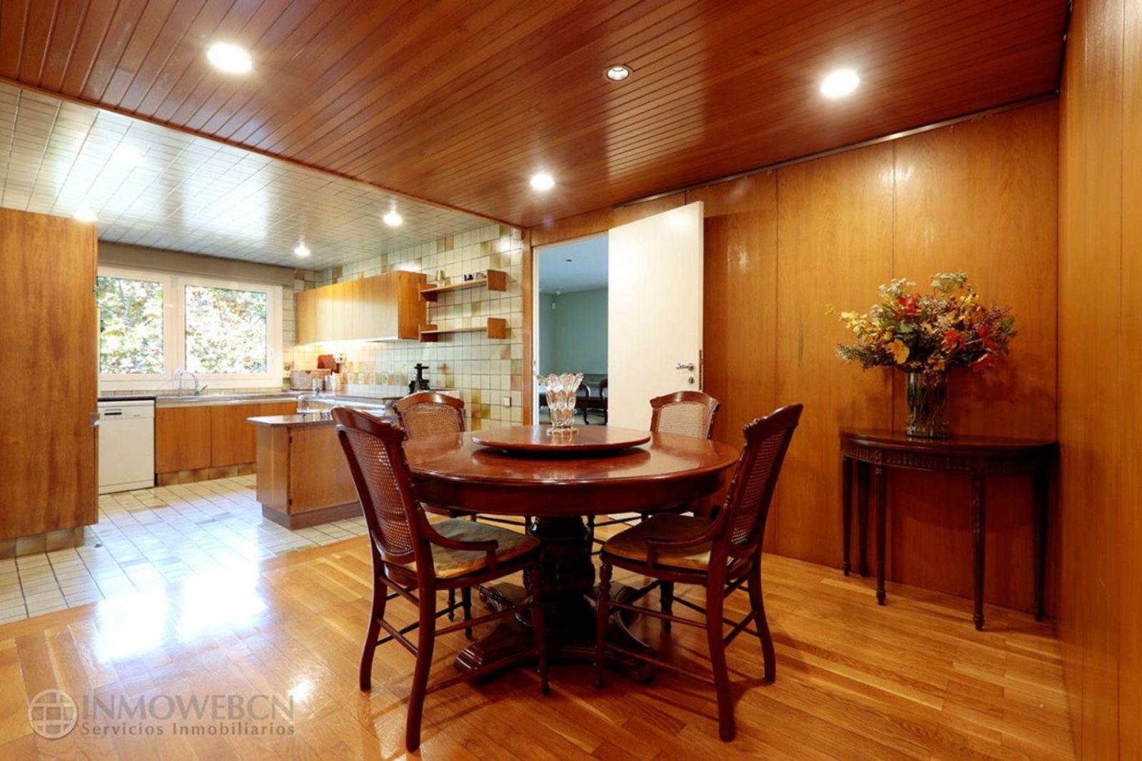 Apartamento de 3 dormitorios, 3 baños y 306m² en venta en Les Tres Torres, Barcelona - foto 20 de 30