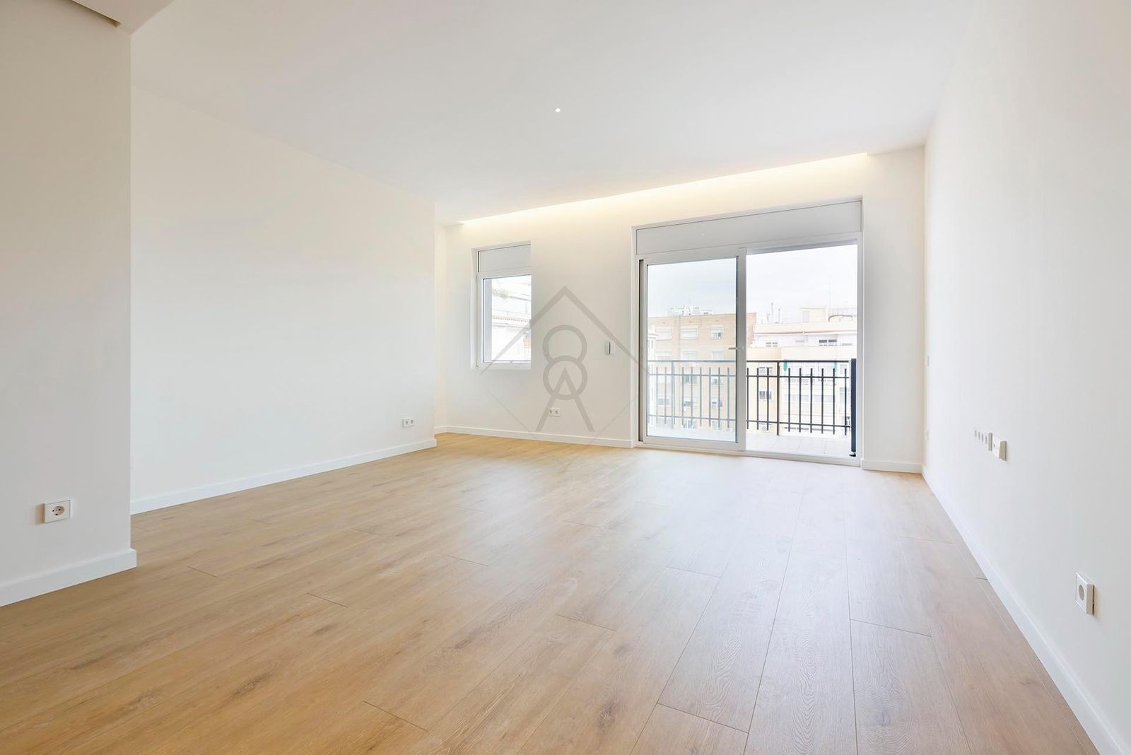 Piso de 3 dormitorios, 2 baños y 115m² en venta en Francesc Macià, Barcelona - foto 3 de 33