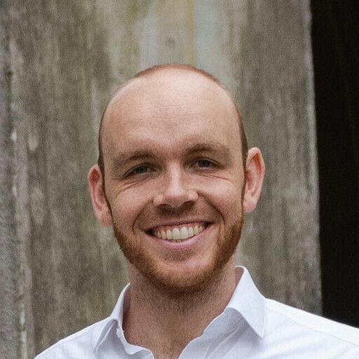 Dr. Lukas Liesenhoff