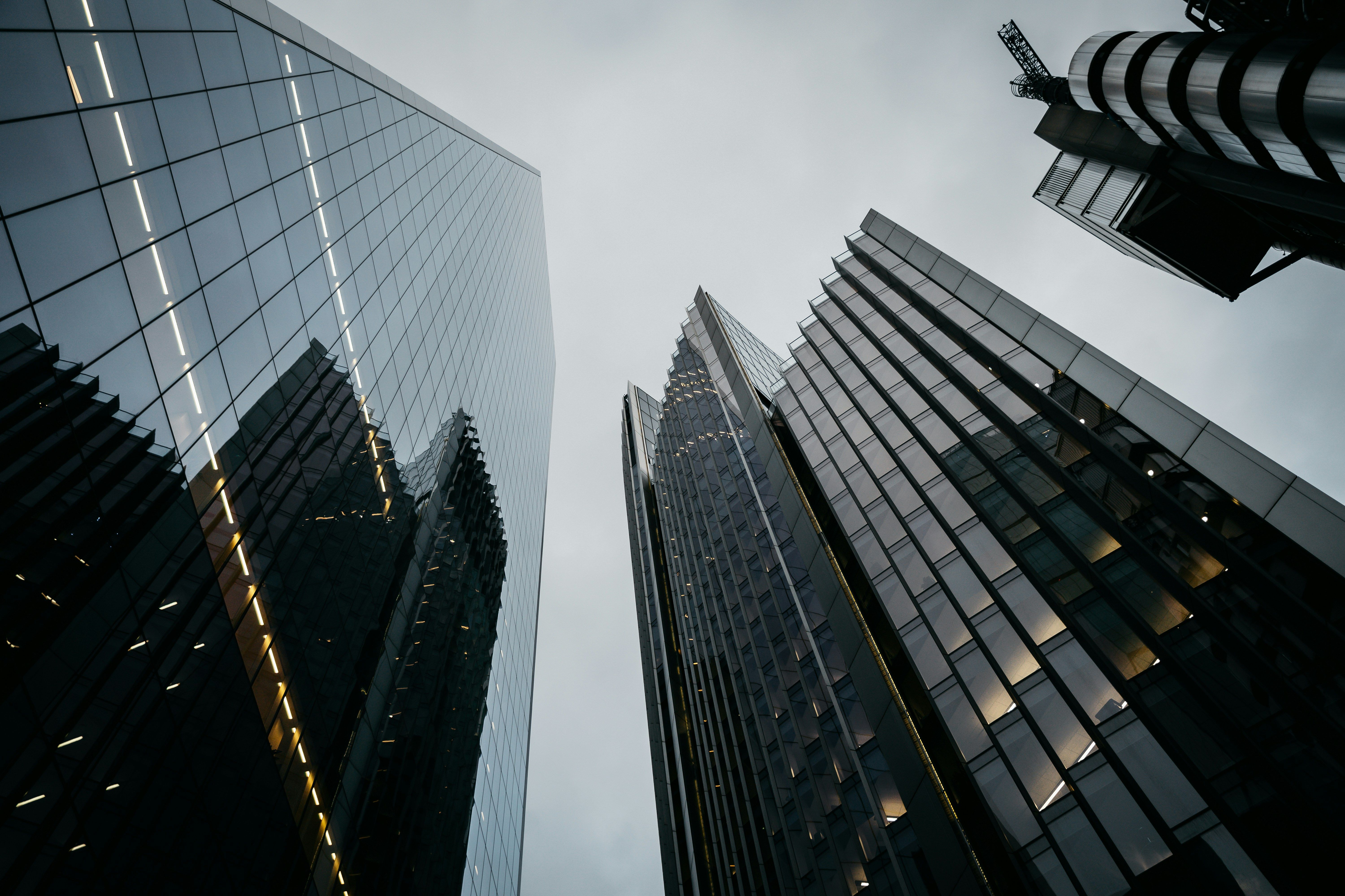 European IG Wrap — NTT bucks the trend as issuance begins to tail off