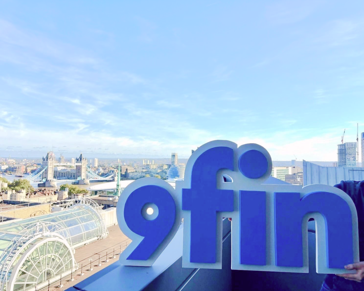 9fin sign over London