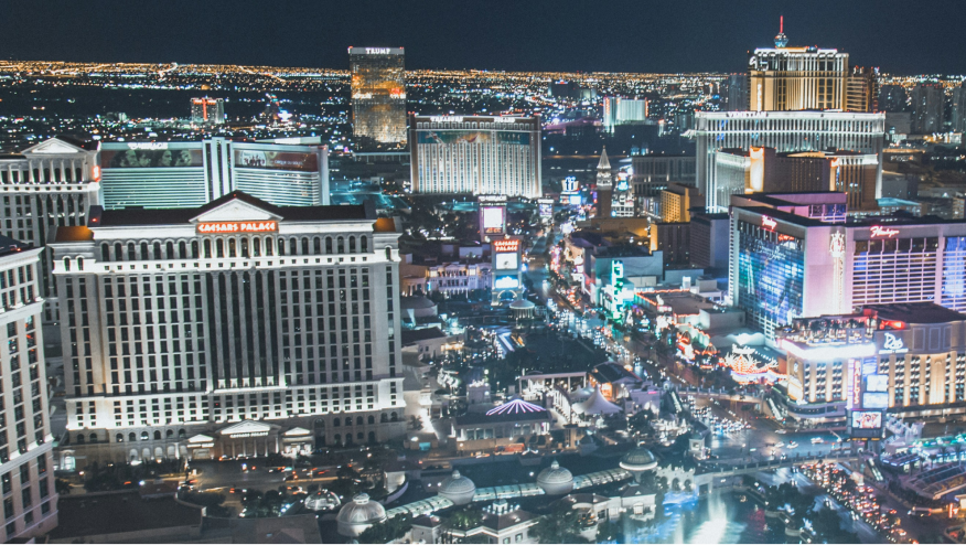 Icahn’s rival Caesars bid stalls as go-shop expires