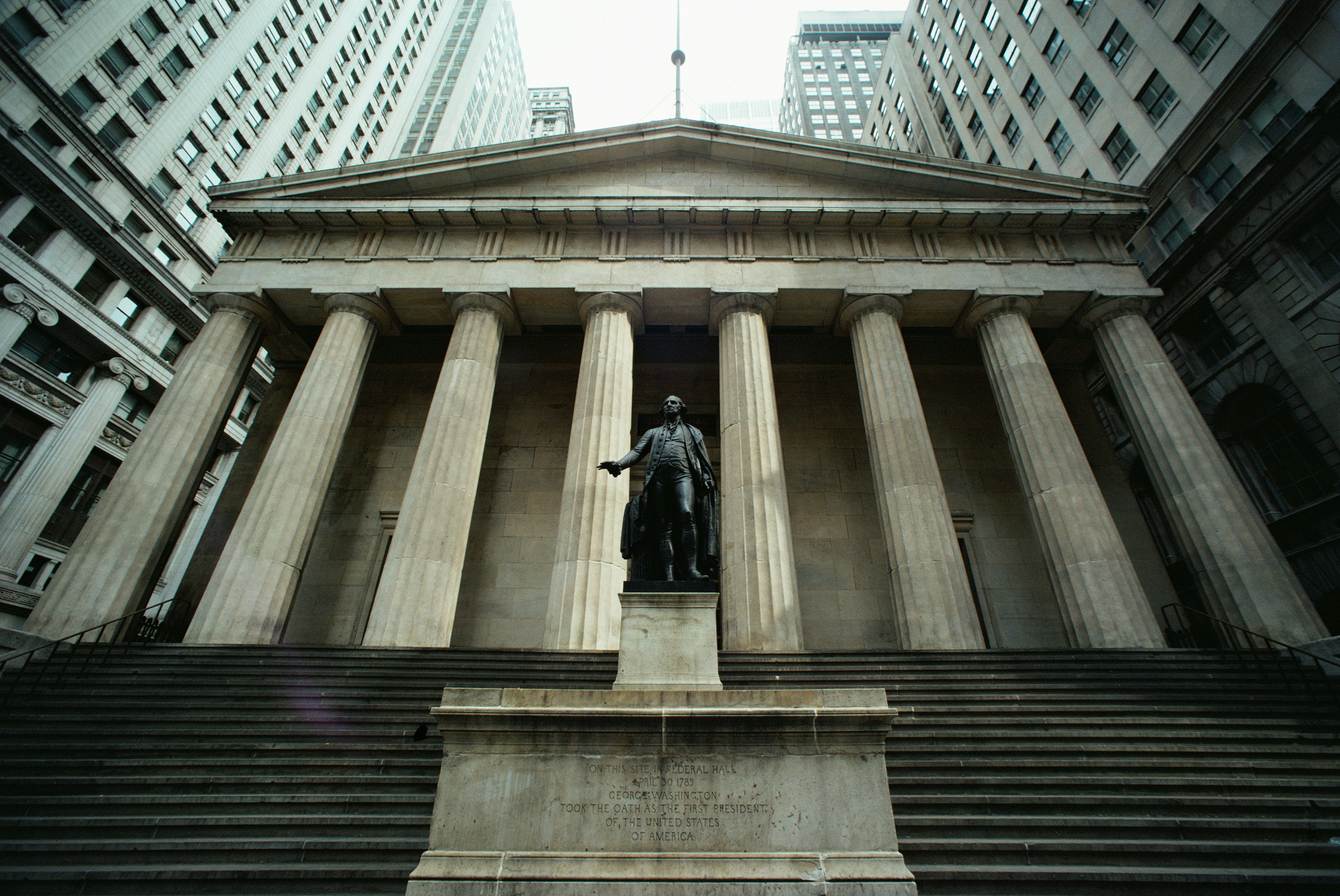 US IG Wrap — The big six US banks are issuing like hyperscalers, Bayer settles, and chips sell off