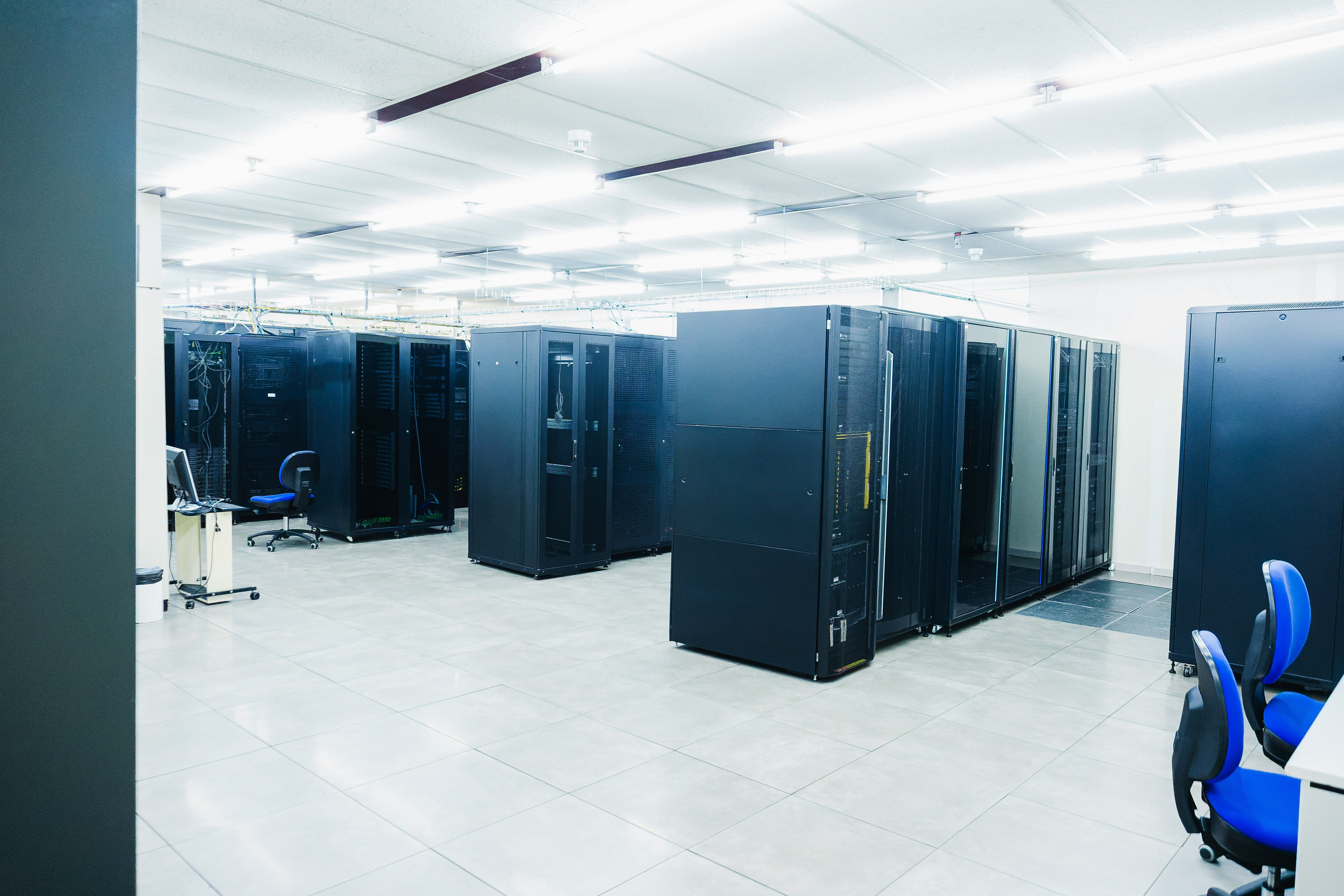US IG Wrap — Sentiment turns positive on data centers, FIG bonds fouled by Mark Walter headlines