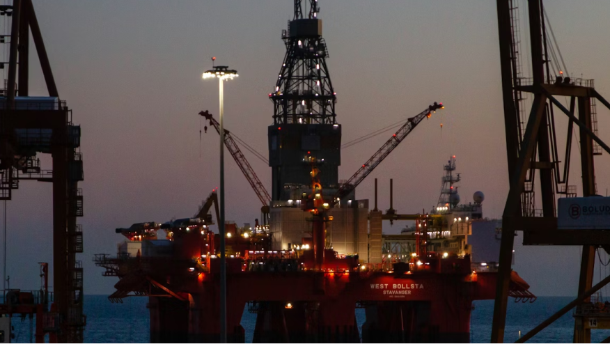 Oil rally squeezes Mexico fiscal accounts, but Pemex aid is safe