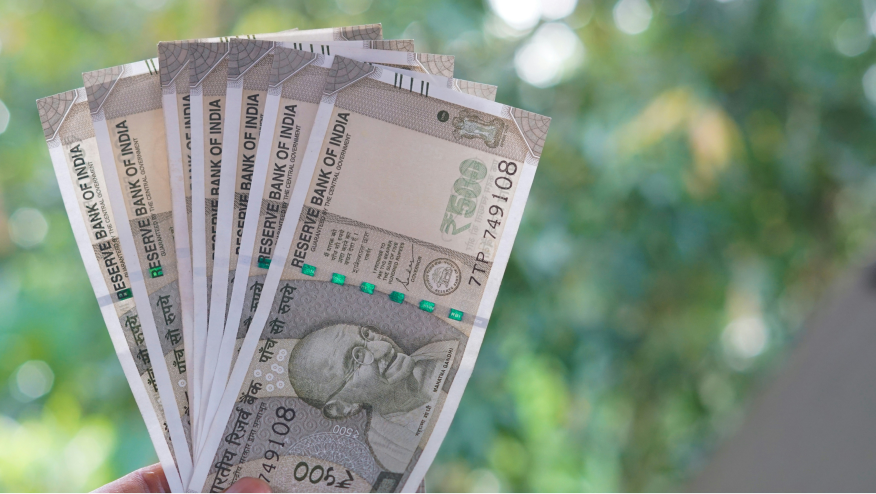 RBI swap window opens floodgates for Indian bank loans, bonds