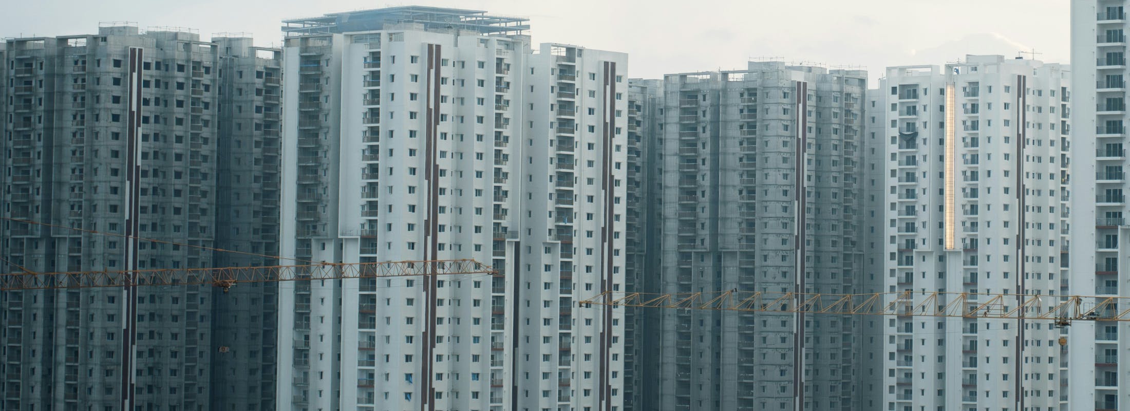 Lai Sun Development — Facing a vicious liquidity cycle