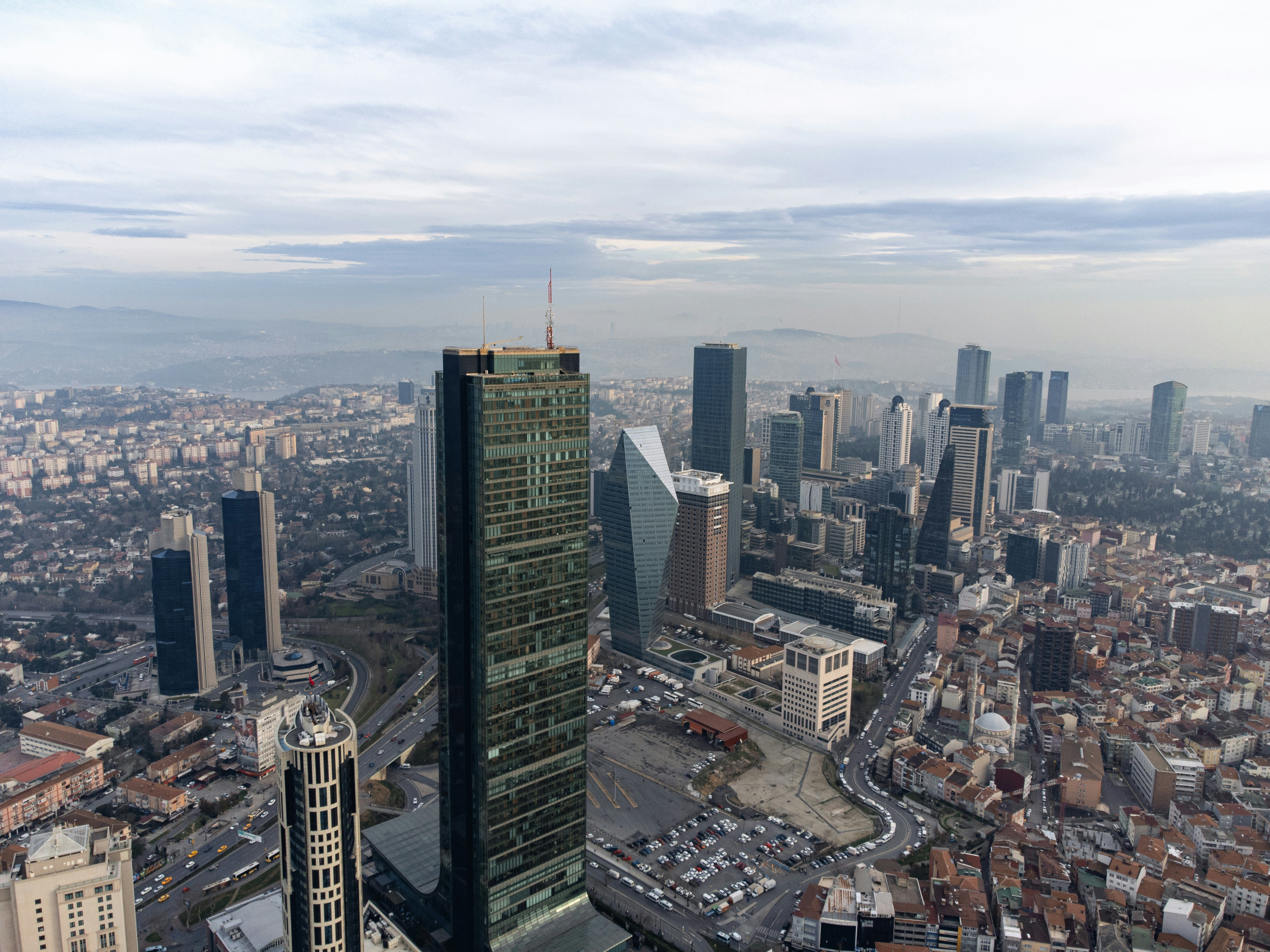 Europe IG Wrap — Supply picks up led by sovereigns in May