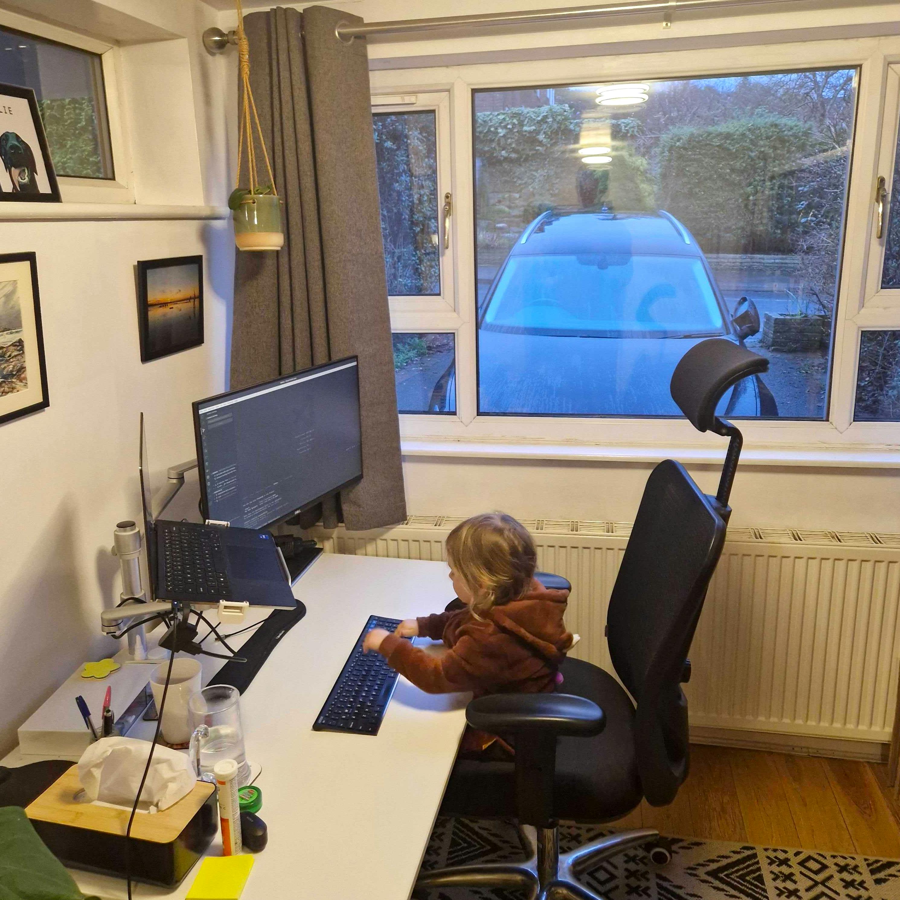 Tom's daughter joining 9fin's engineering meetings.