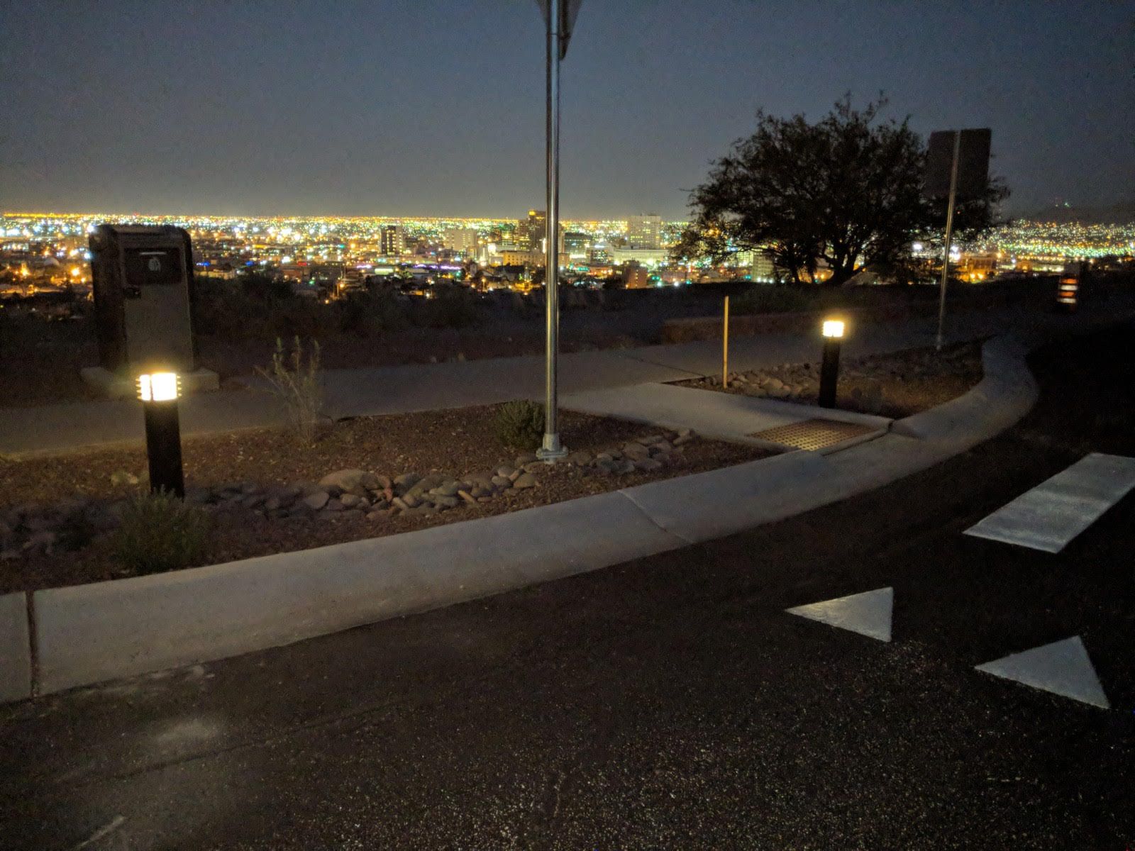 WLB solar luminaires illuminate traffic circle