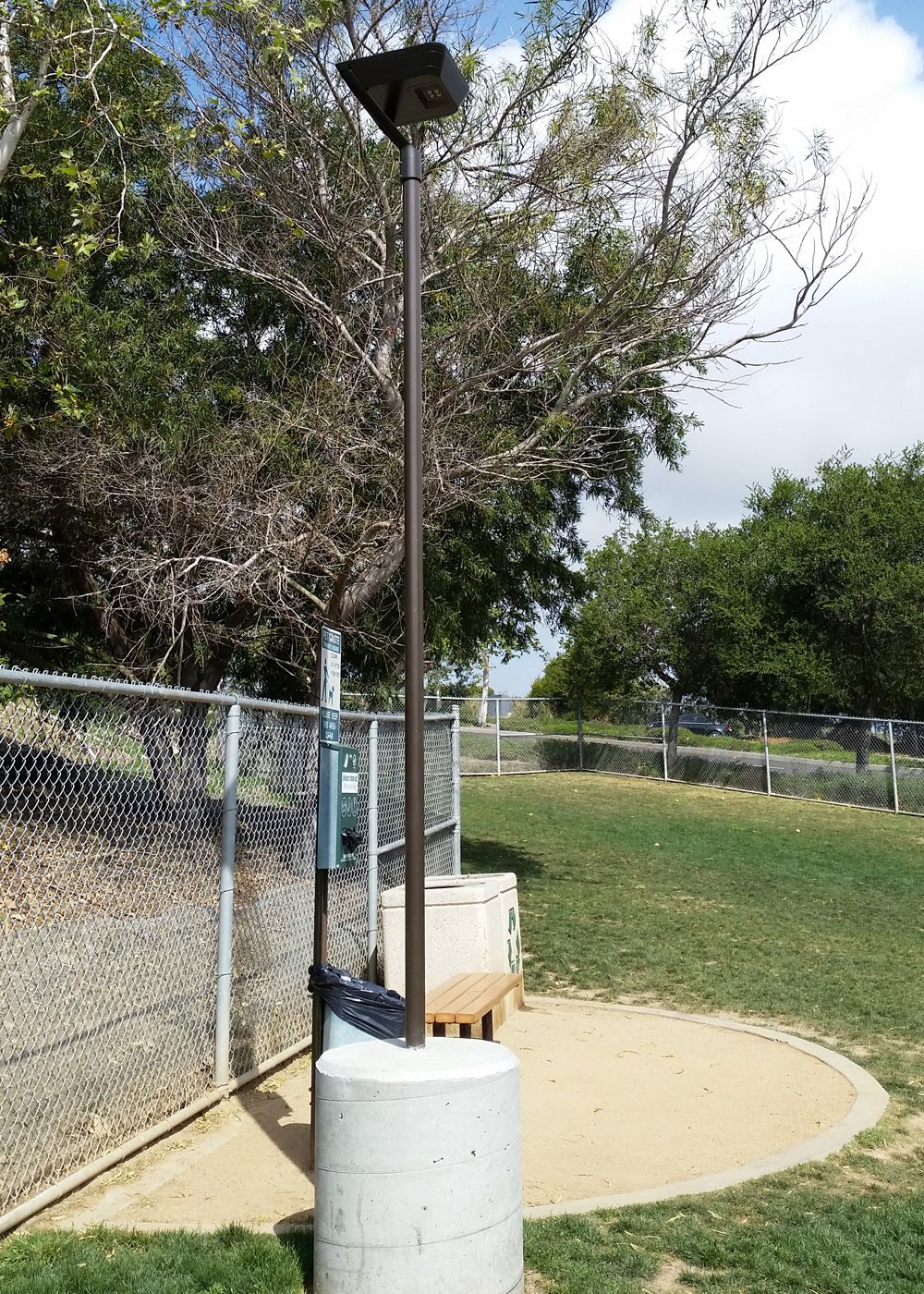 FLT IPL solar area light.