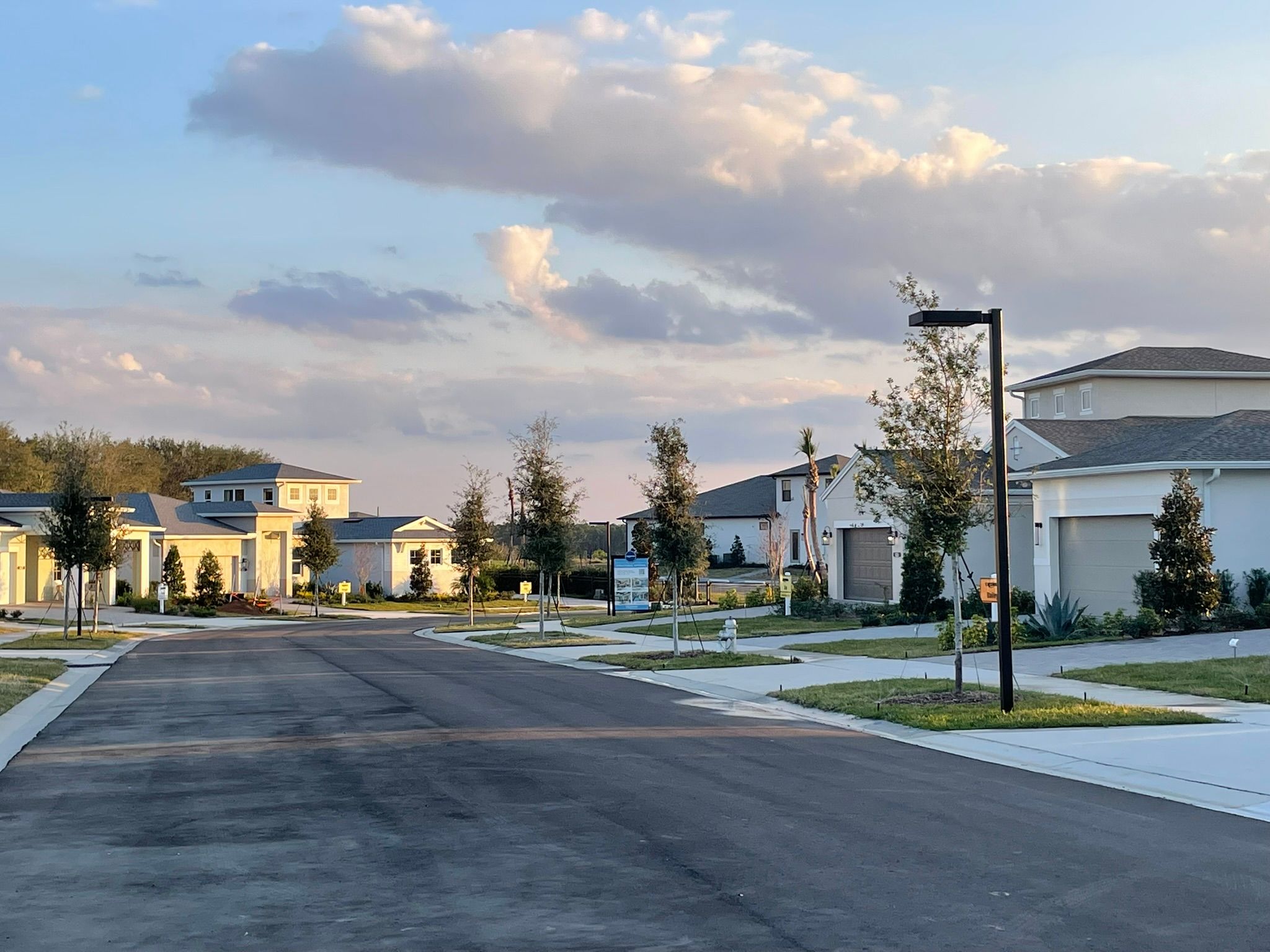 SCL Solar Area Light in Florida