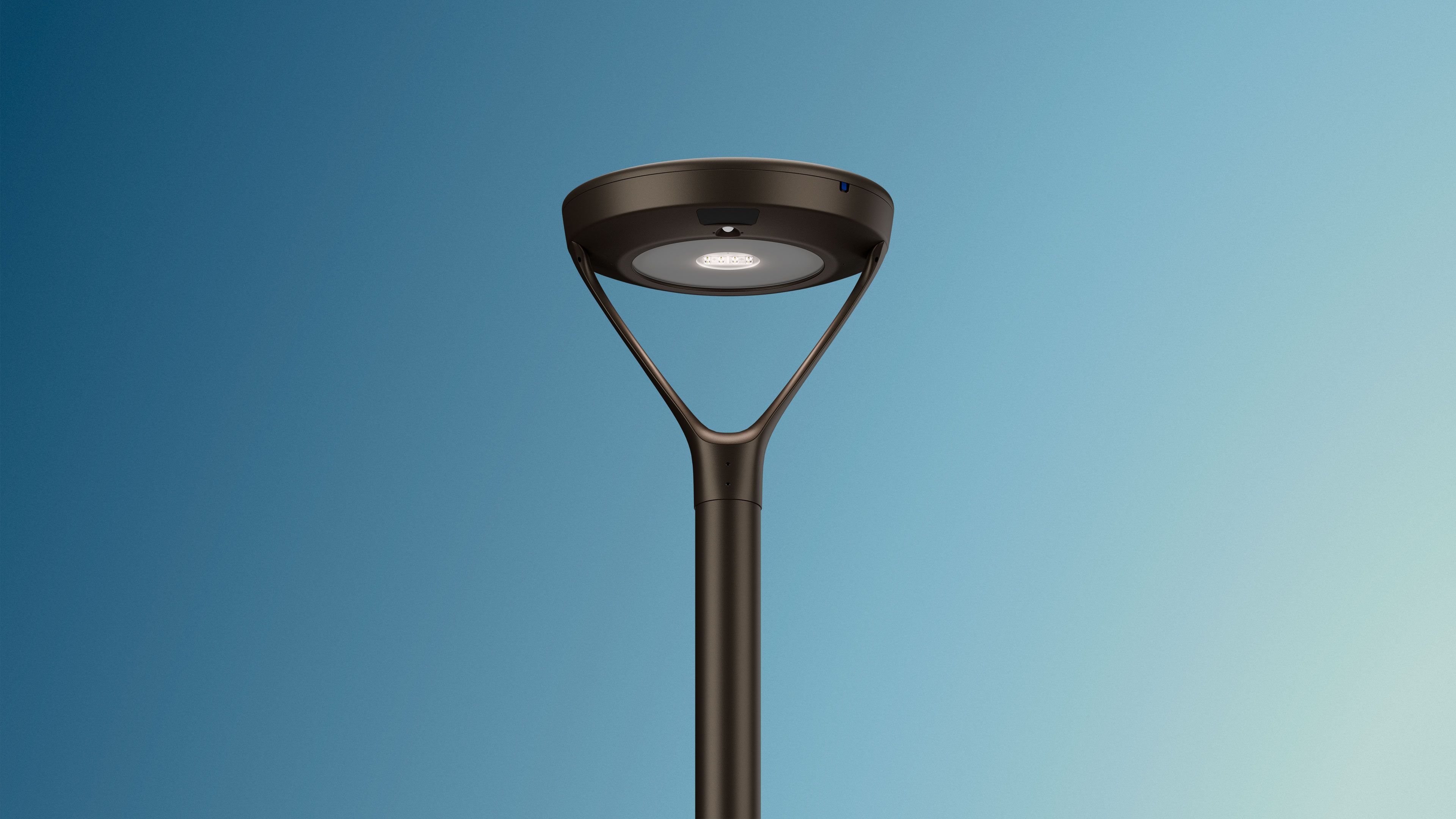 Classic Round Solar Light