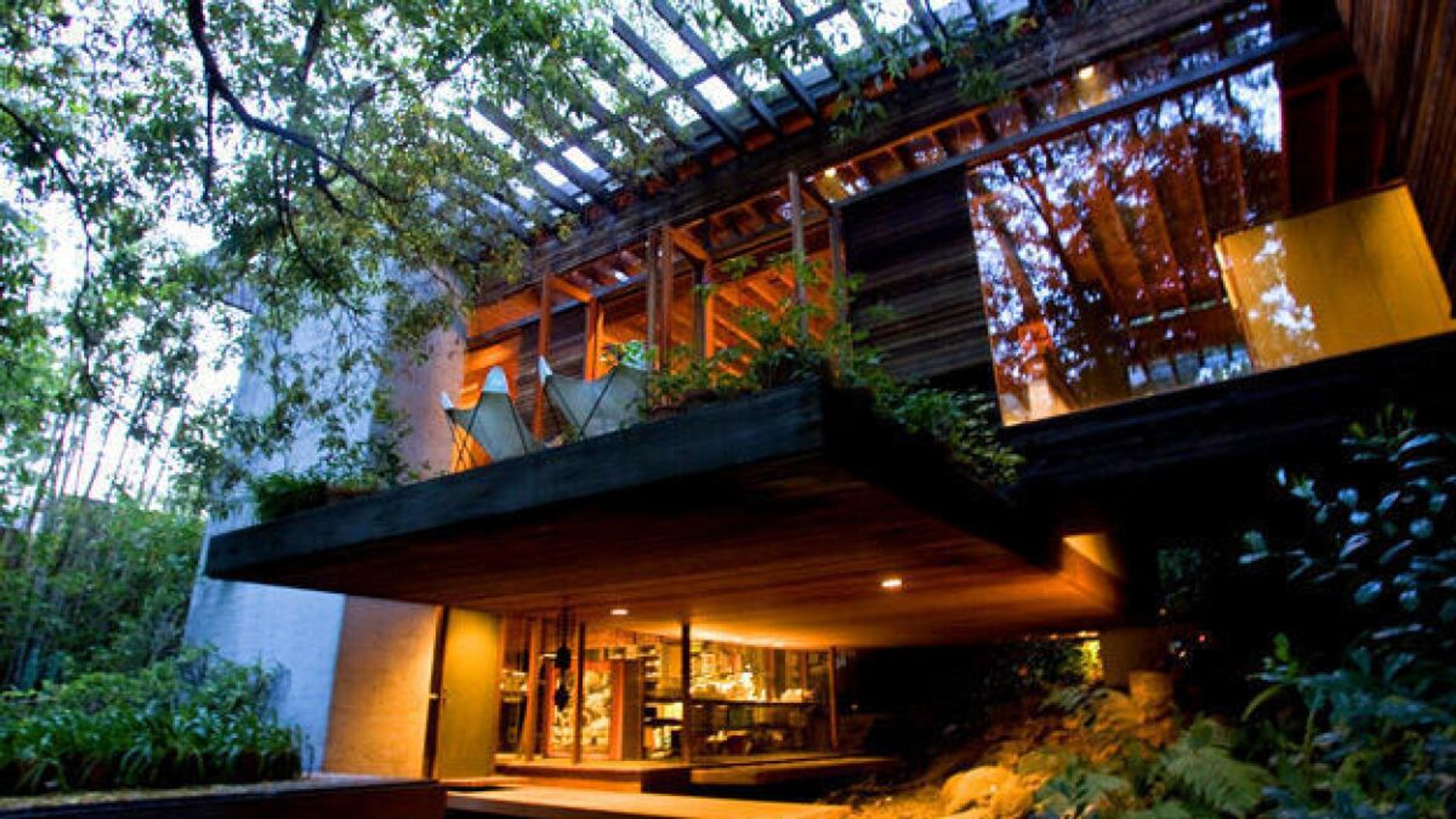 A very nice house, you must admit
