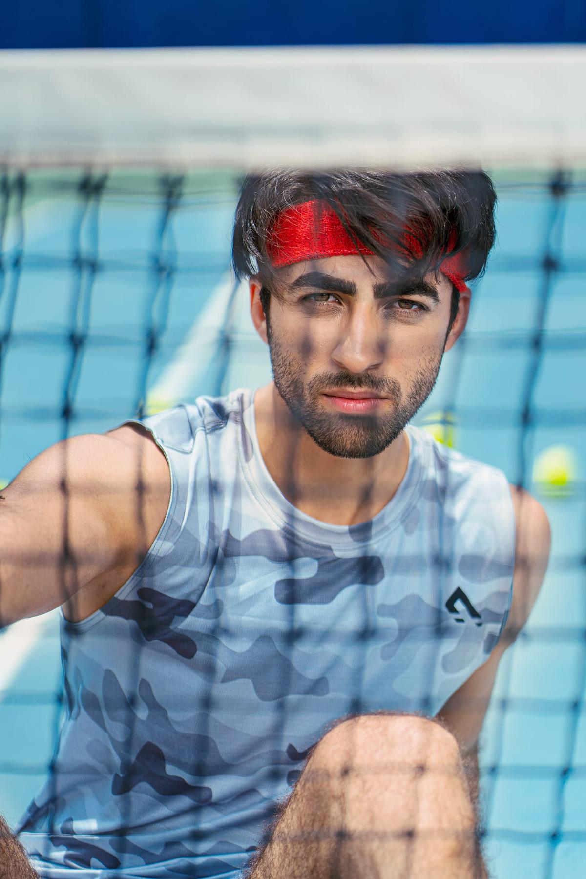 Player looking through the net