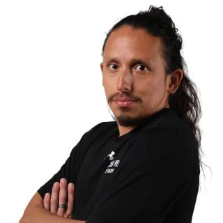 Dennis Rodriguez Headshot
