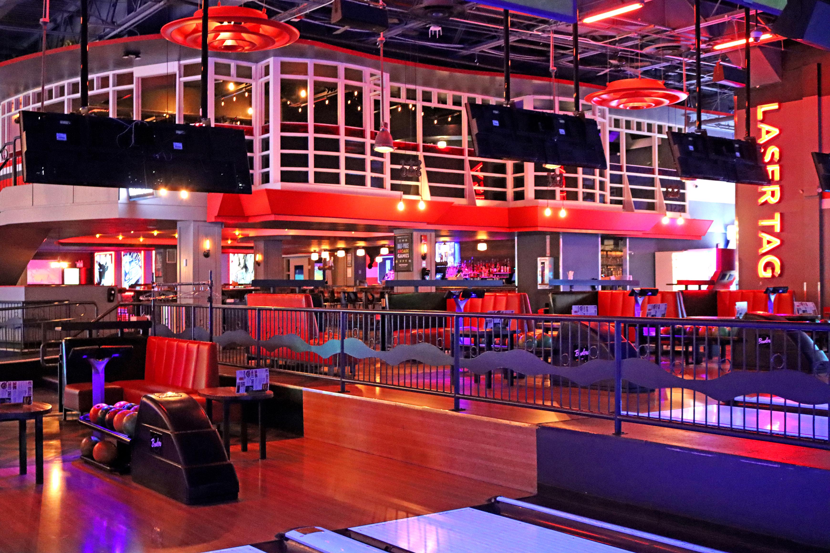 Bowling at Chelsea Piers
