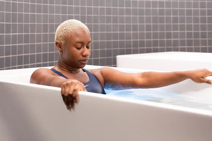 Cold plunge contrast therapy at gym