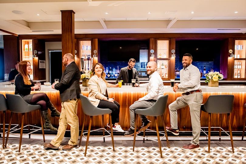 Water Hazard Bar and Lounge at Chelsea Piers Golf Club