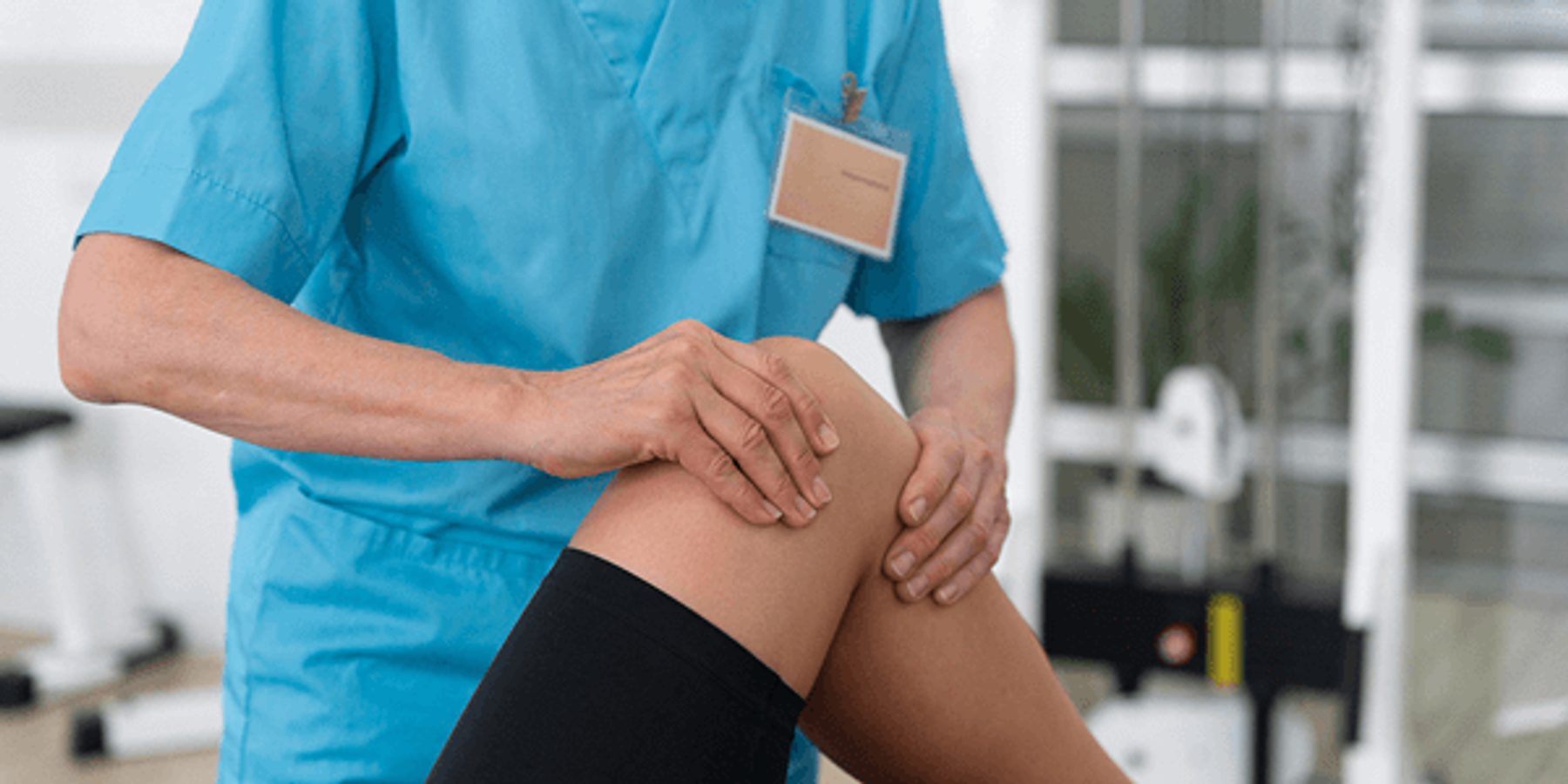 Fájó térdet kezelő orvos