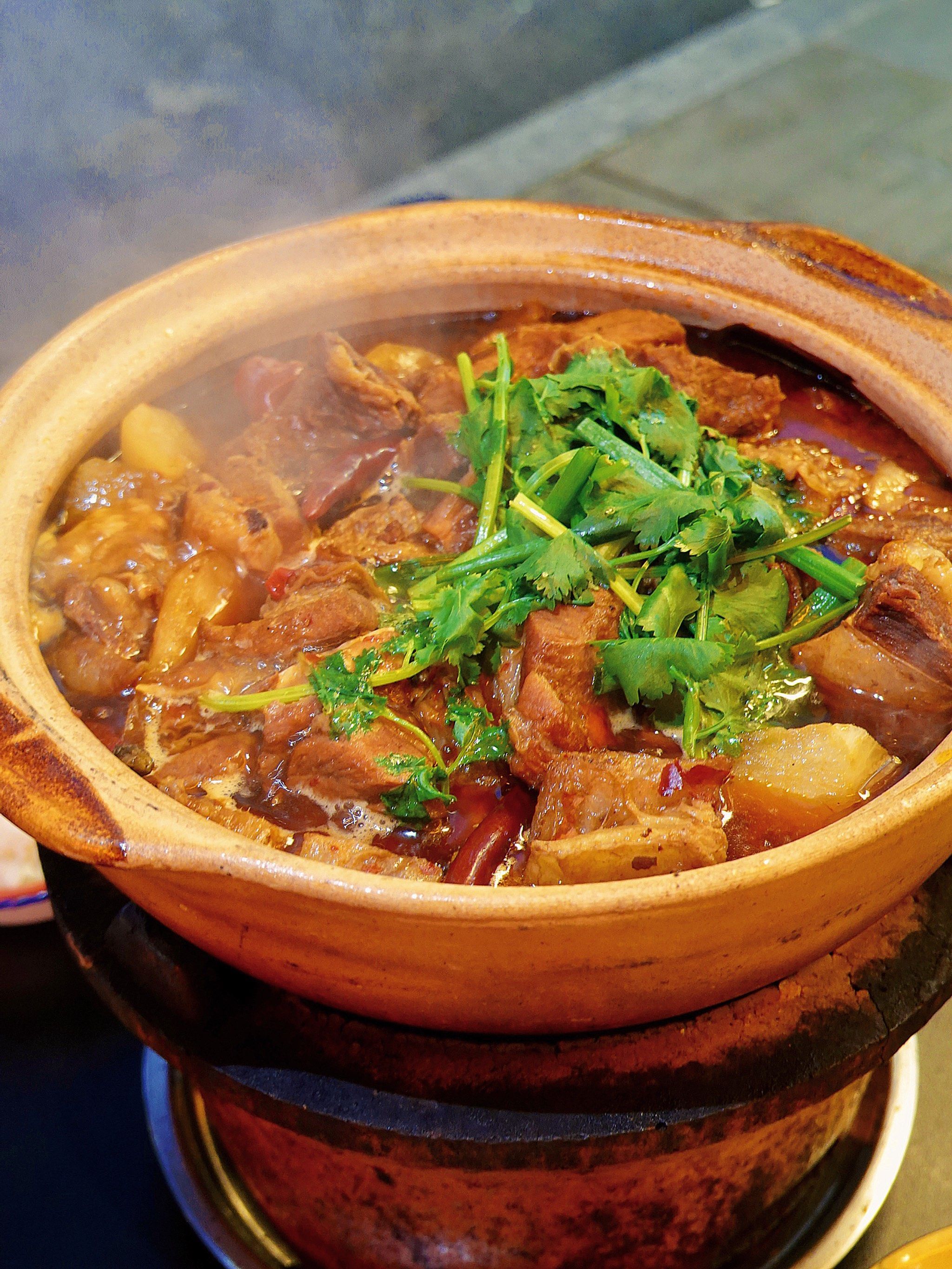 Braised Beef Brisket Clay Pot