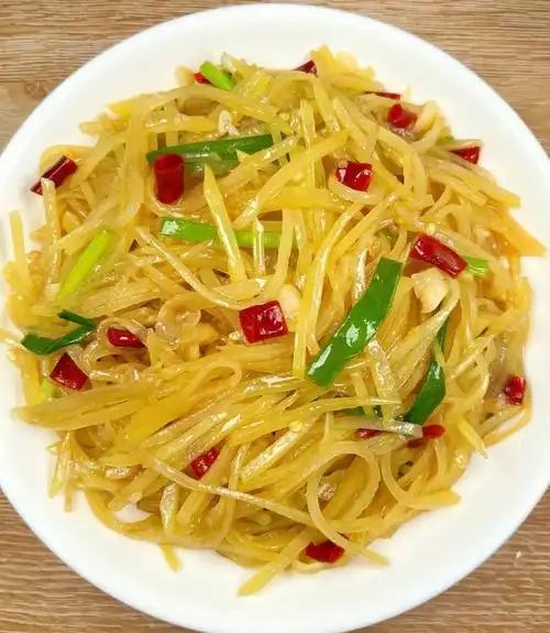 Wok-Fried Spicy Shredded Potatoes
