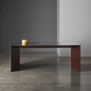 Meich table with yellow decoration