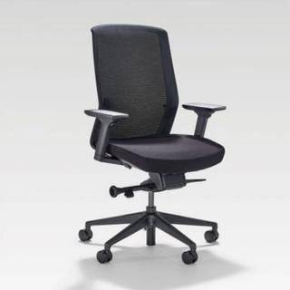 Black task chair
