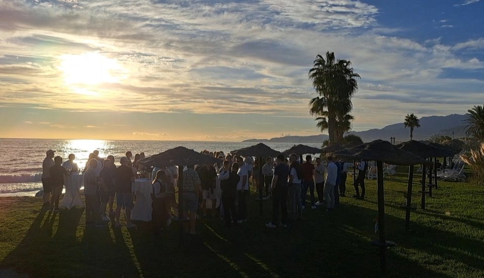 Incentive reis Spanje Andalusie cocktail receptie op strand