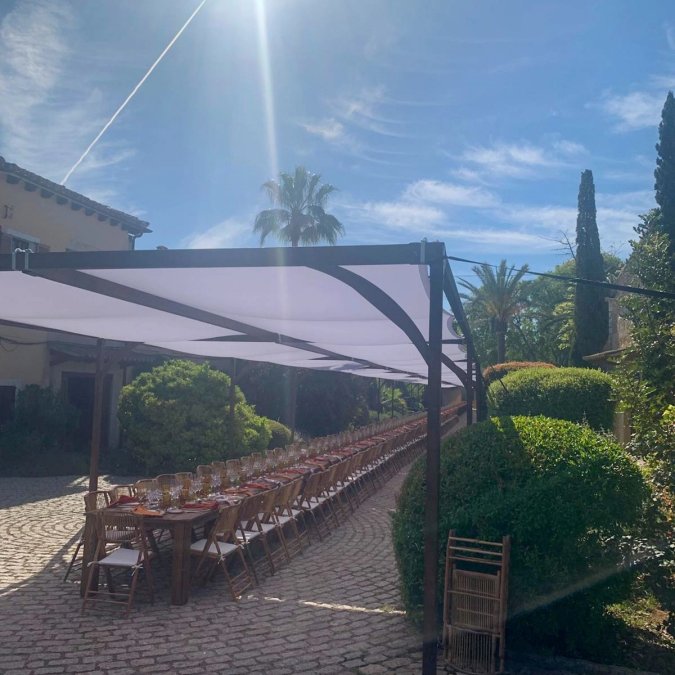 Mallorca company retreat large group lunch in vineyard biniagual.jpg