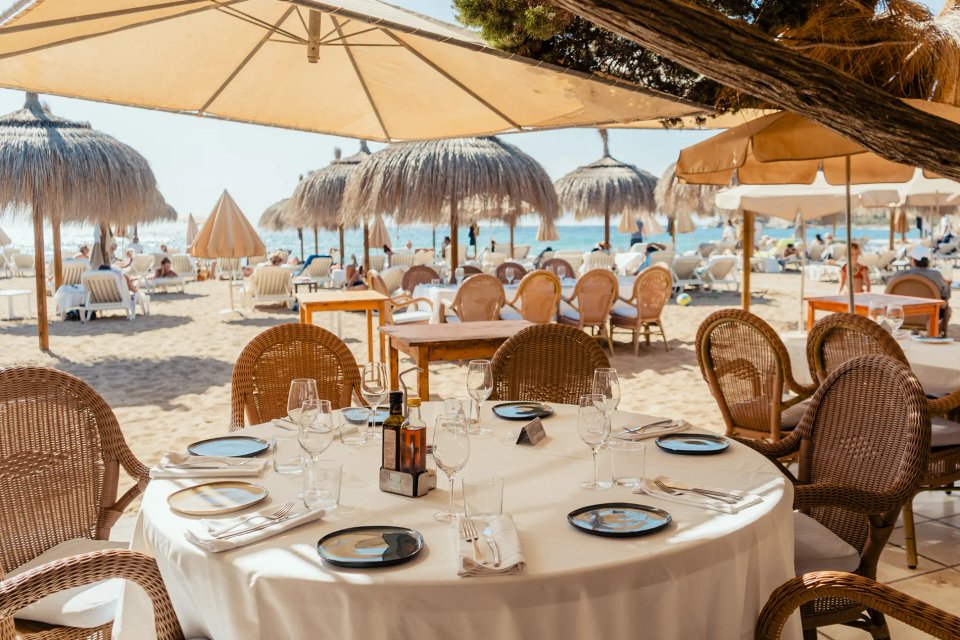 Ibiza incentive trip paella lunch in beach club Tropicana
