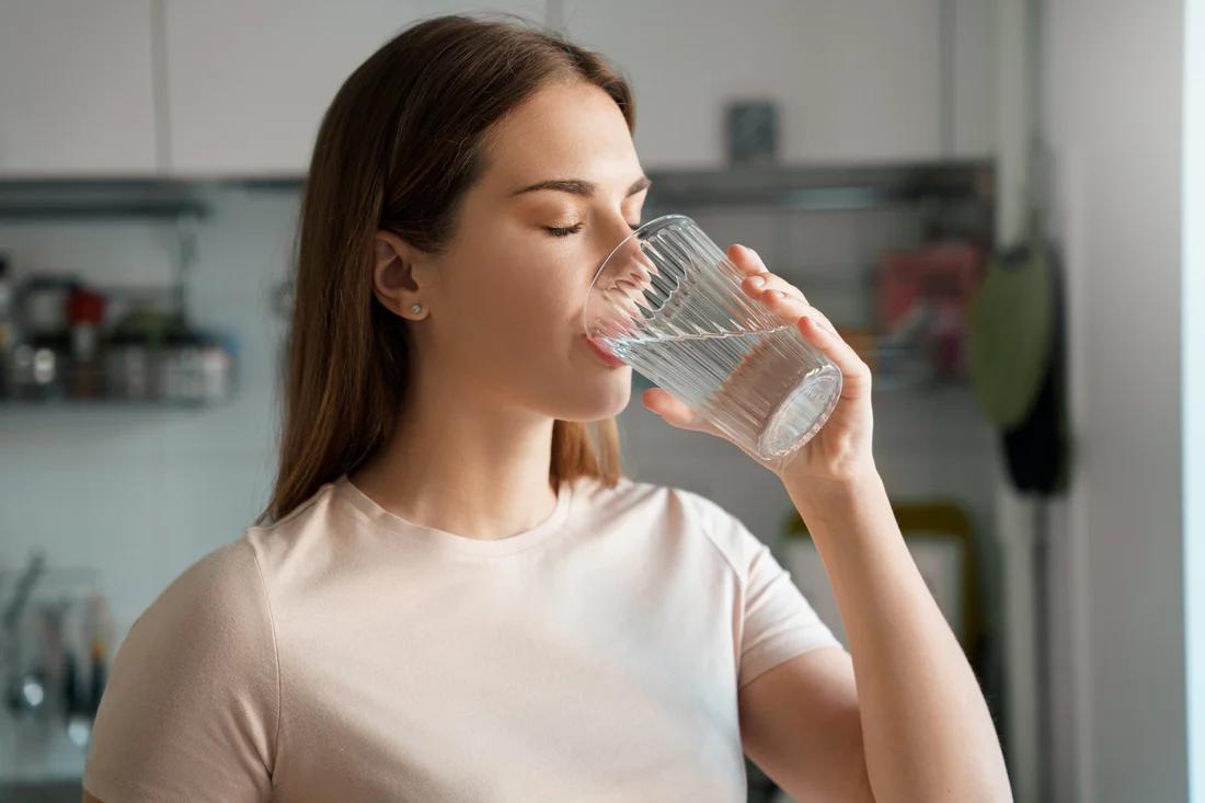 How Much Water to Drink on GLP-1 & Signs You Need More | MeAgain How Much Water to Drink on GLP-1 & Signs You Need More | MeAgain