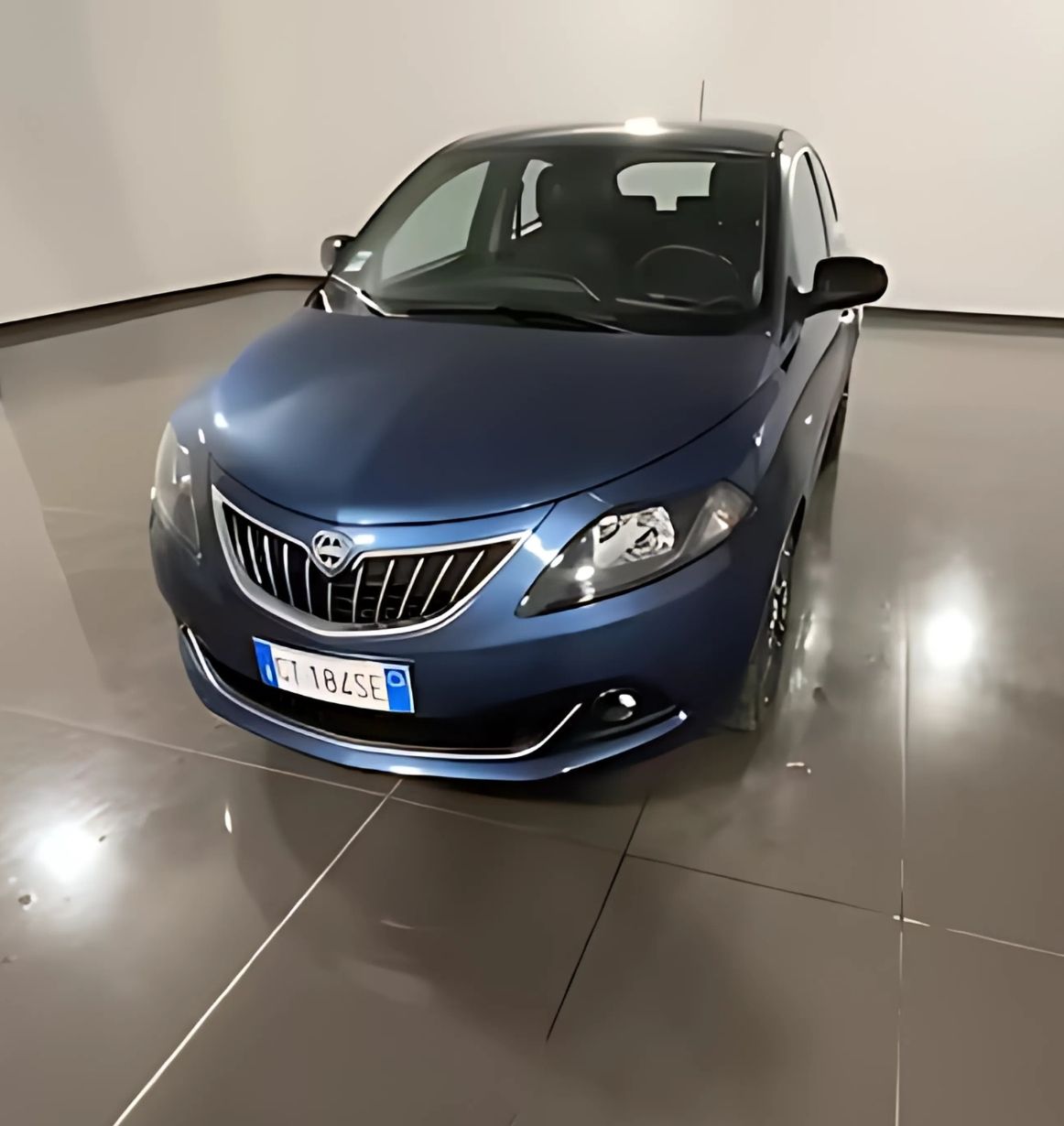 LANCIA Ypsilon 1.0 FireFly Hybrid