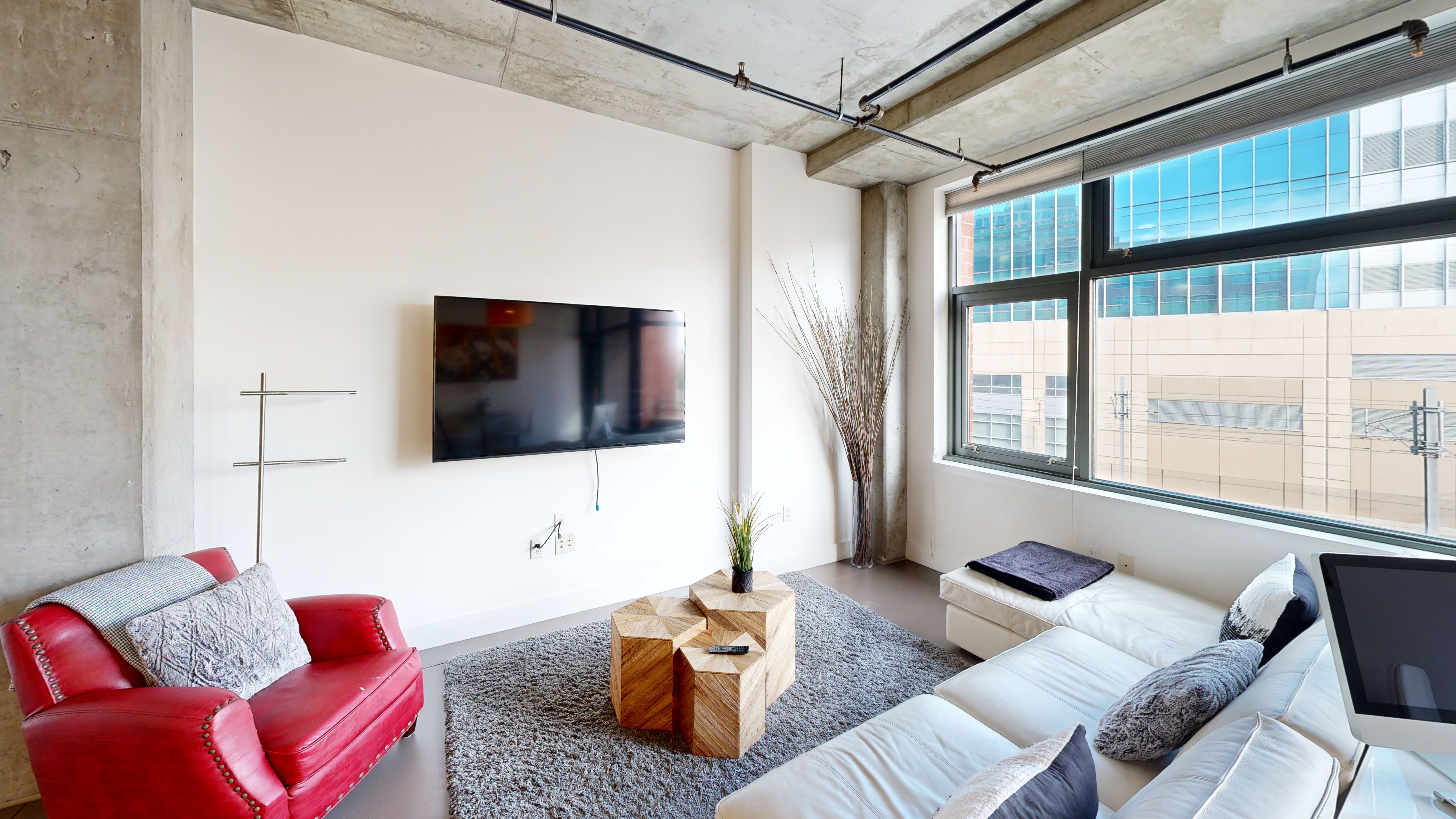 Modern Downtown Loft