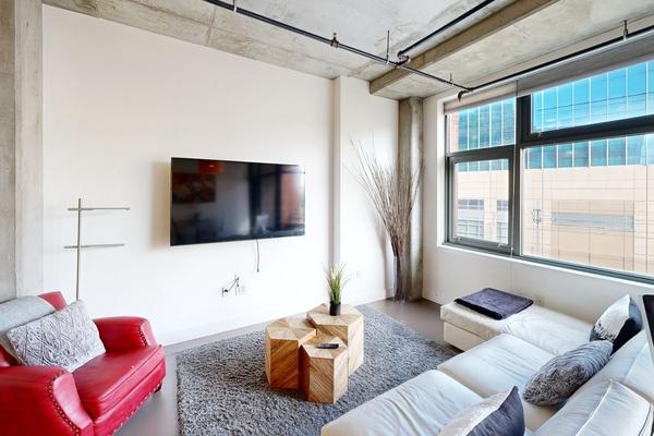 Modern Downtown Loft
