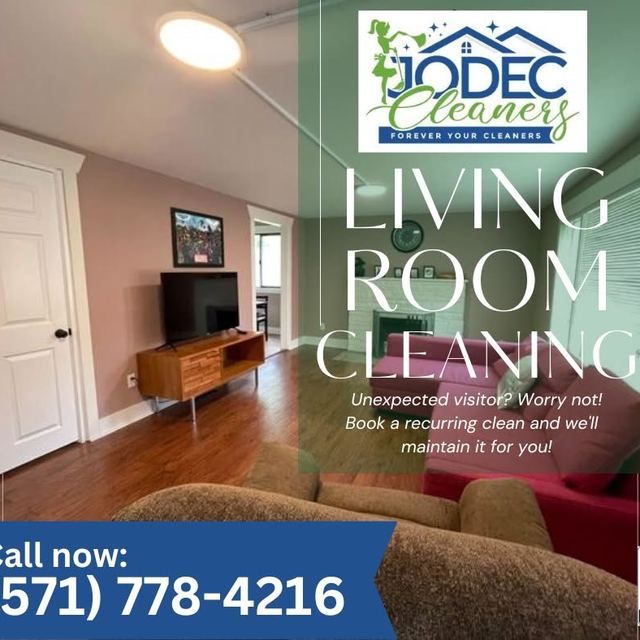 A tidy Northern Virginia living room maintained by Jodec Cleaners' weekly cleaning service
