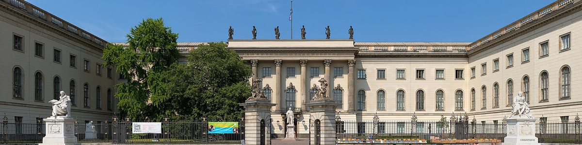 Hauptgebäude Hörsaal 1072