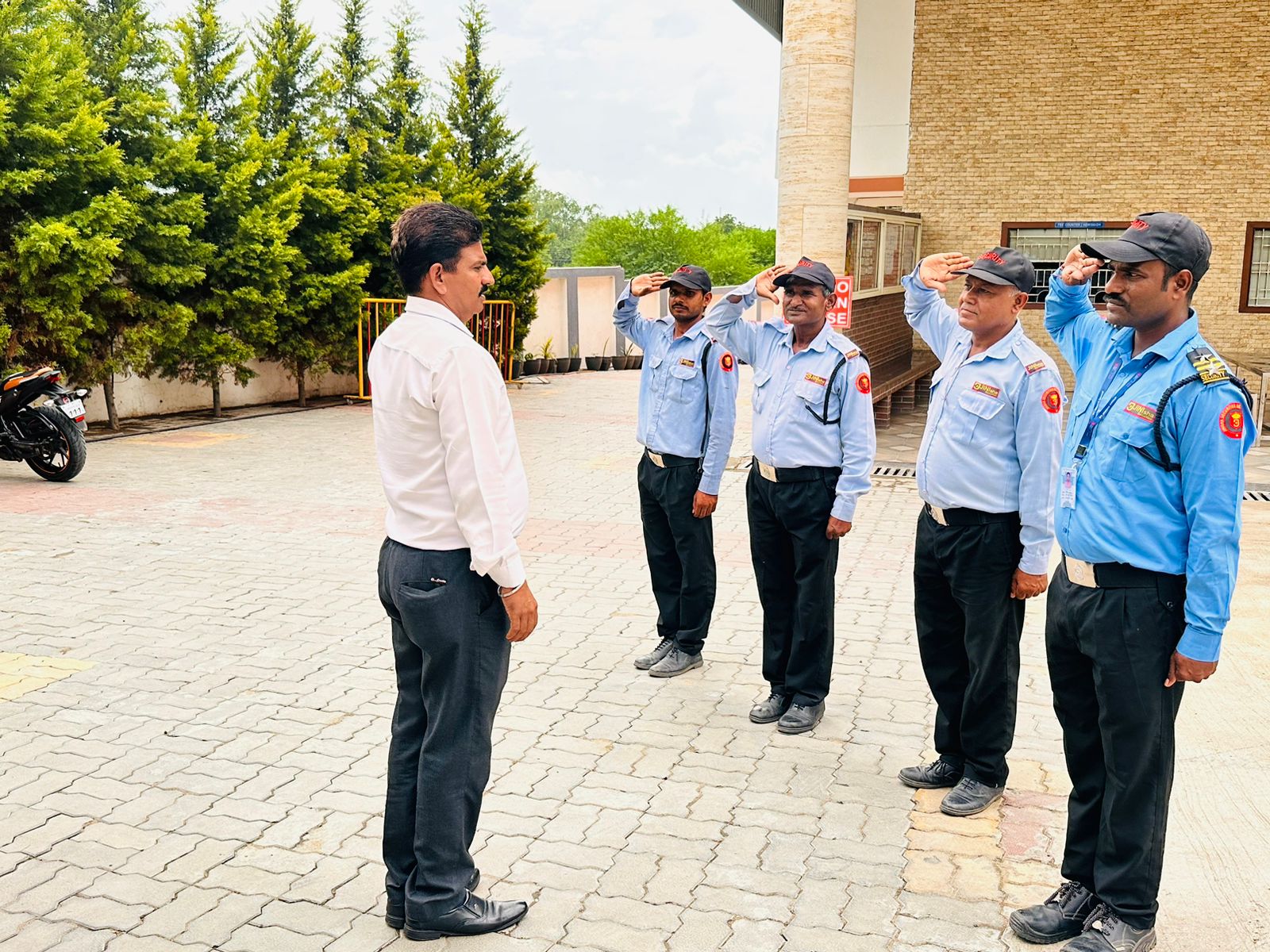 Jiniquick: भारत की उभरती हुई सेवा और सप्लाई चेन क्रांति की कहानी