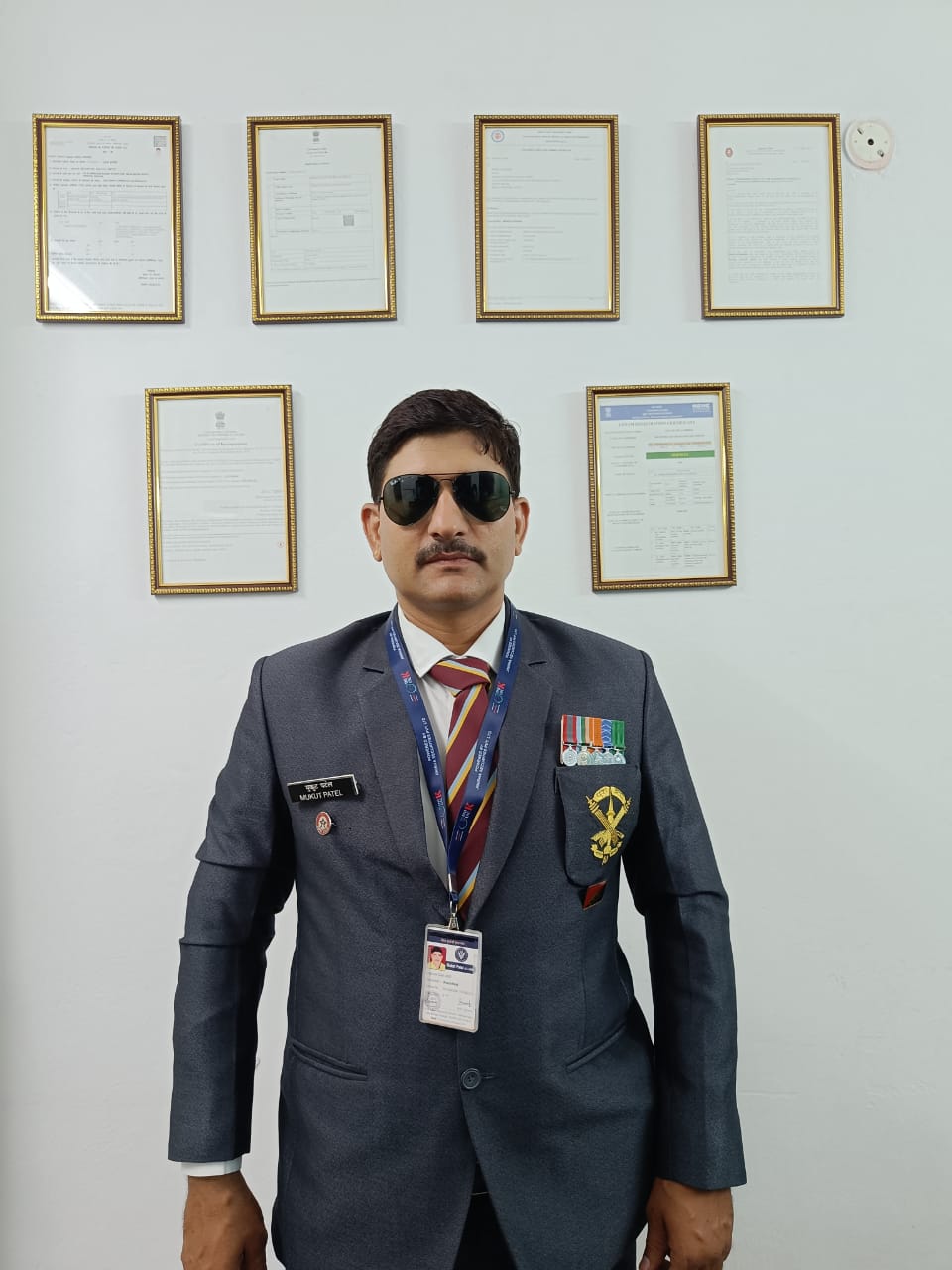 श्री मुकुट पटेल: सेवा, समर्पण और स्वावलंबन की प्रेरणास्पद कहानी