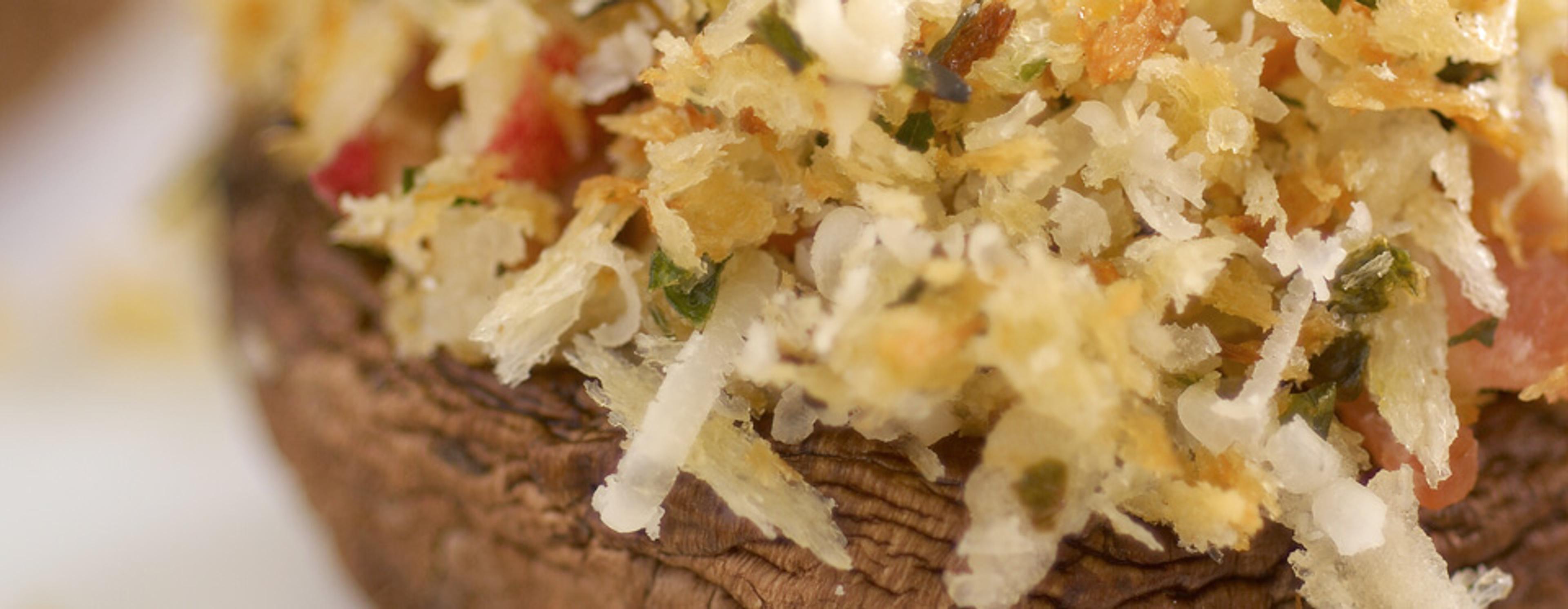 Apple and Bacon Stuffed Mushrooms