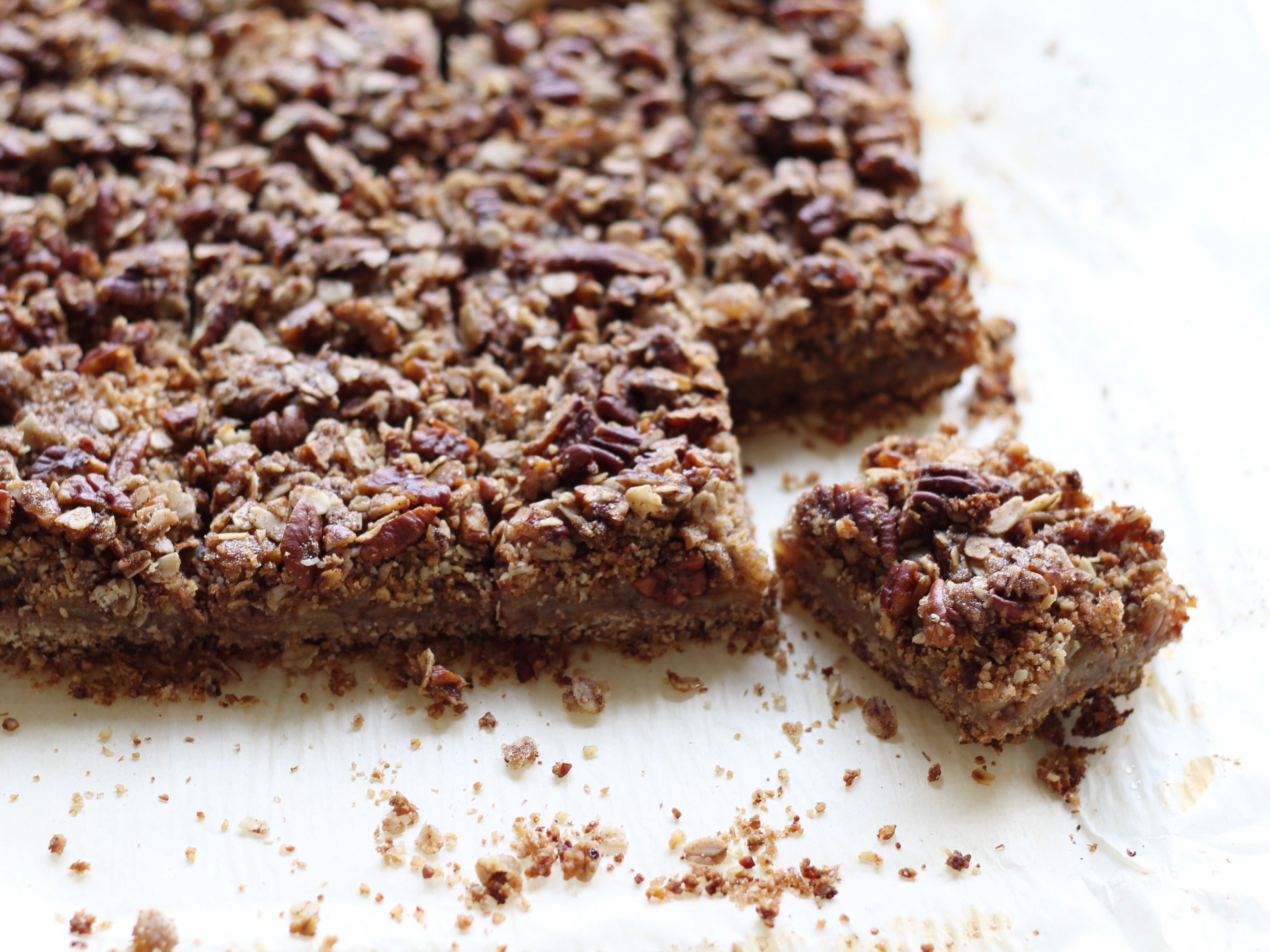 Apple Crisp Bars