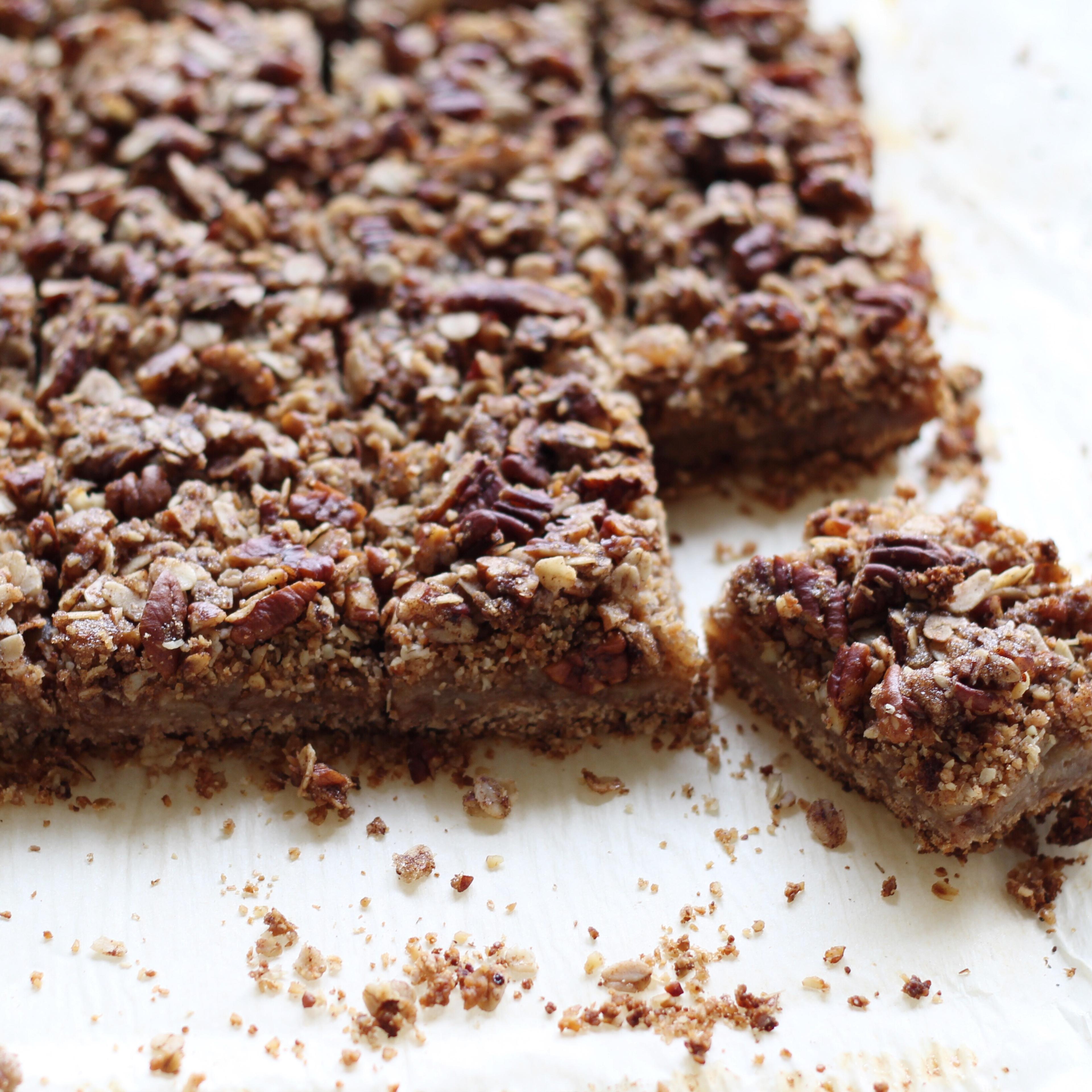 Apple Crisp Bars